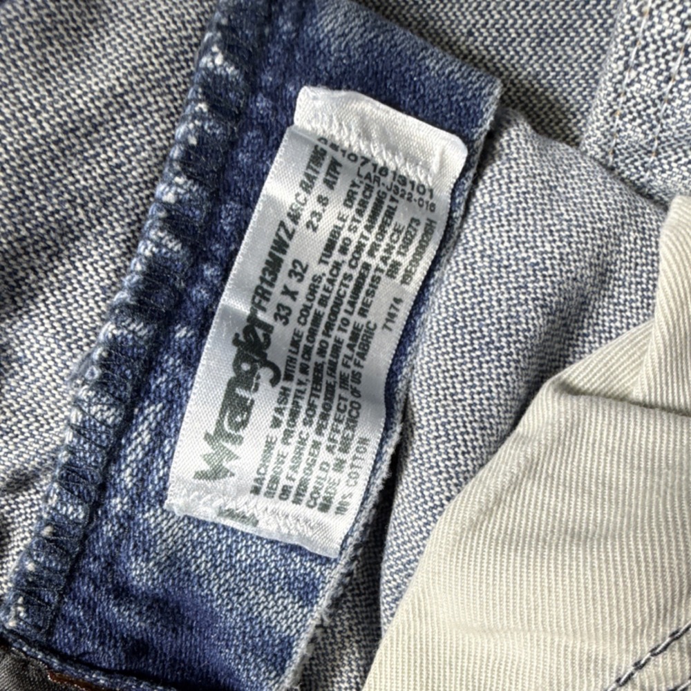 Wrangler FR Flame Resistant Men's Blue Cotton Jeans Cowboy Cut Size 33x32 - Picture 5 of 8